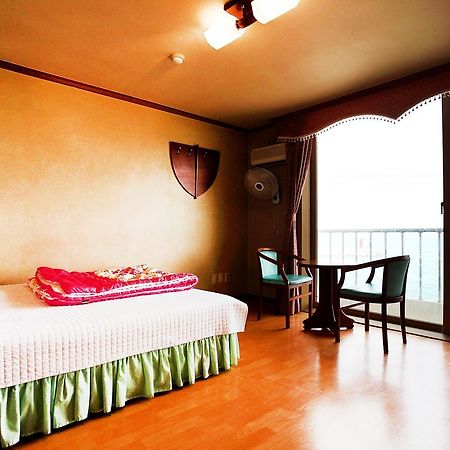 Sun Motel Gangneung Exterior photo