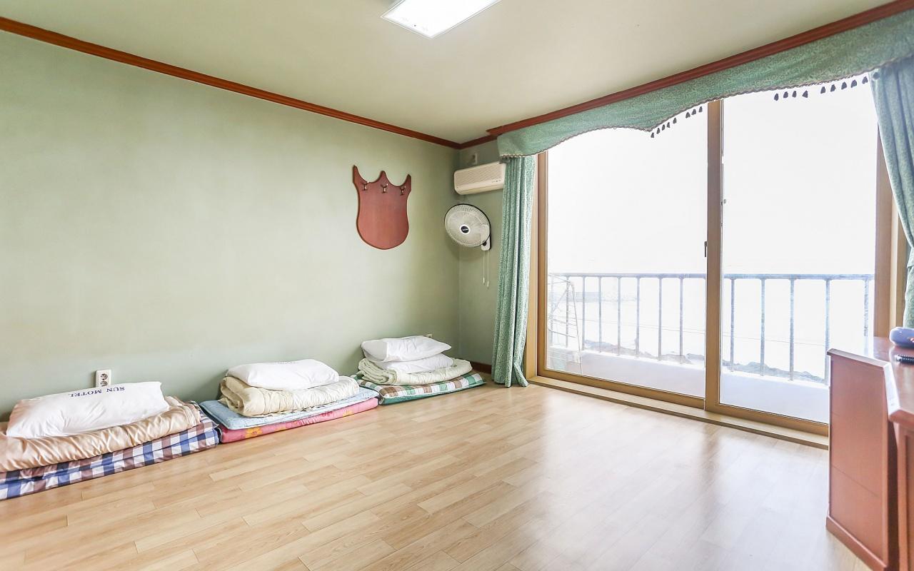 Sun Motel Gangneung Exterior photo